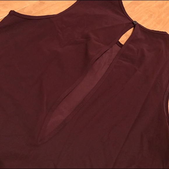 LULULEMON Low Key Tank in Burgundy - Picture 3 of 7